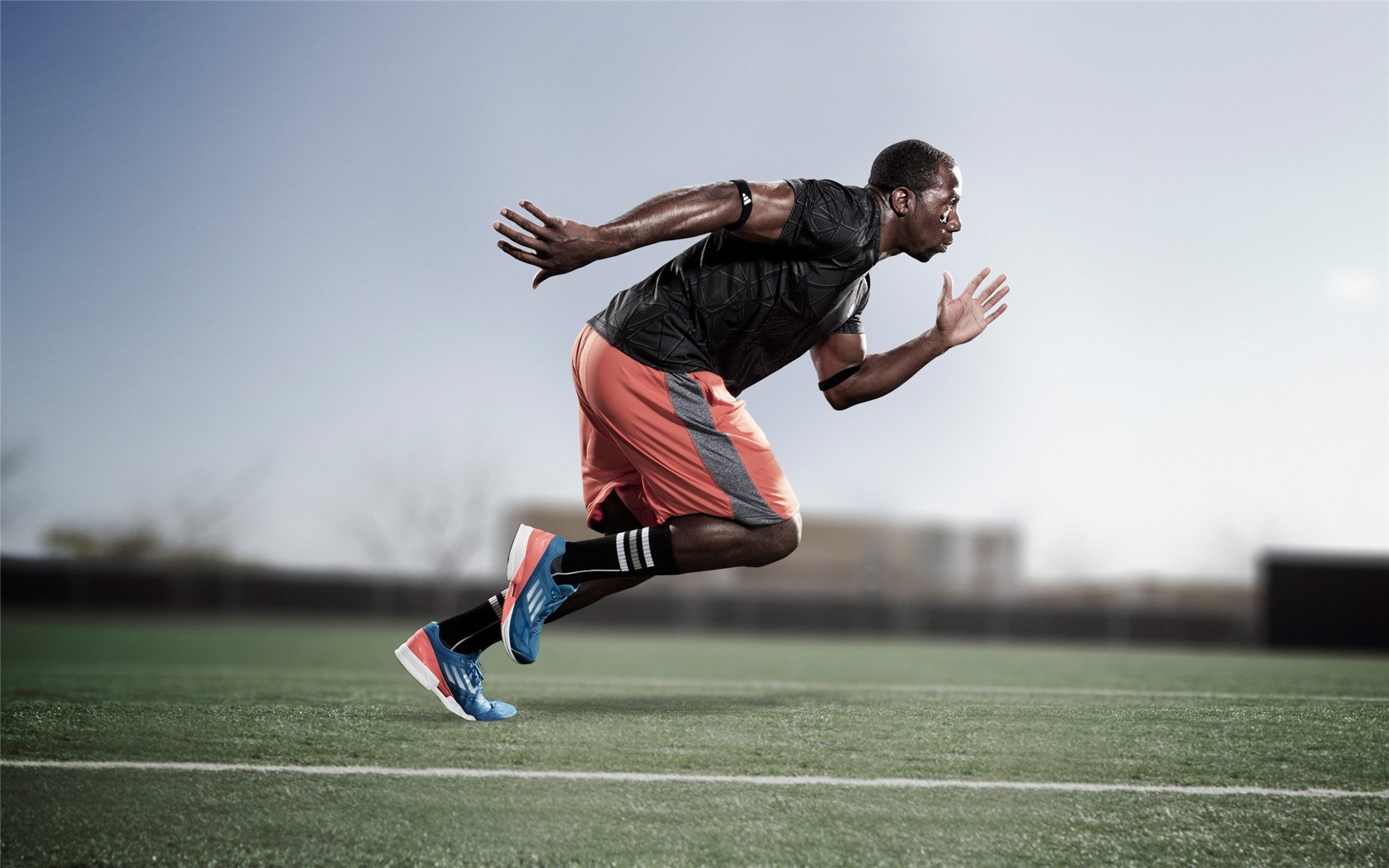 窒息攻防！西决生死战伦纳德单骑救主，快船力压76人惊险过关